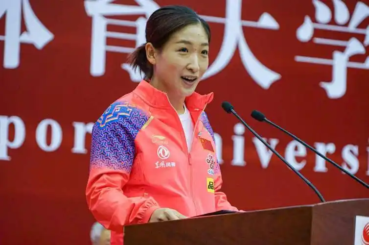 可喜可贺!34岁丁宁正式走马上任,接替日本名宿,新职务位高权重