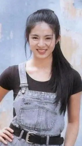 杨采妮唯美迷人写真这颜值真漂亮你们喜欢她吗