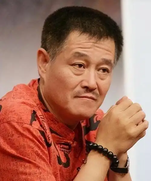 回顾葛淑珍从洗碗工到百万富婆离开前夫赵本山才是人生的开始