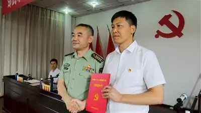 陈显卿任市人武部党委第一书记