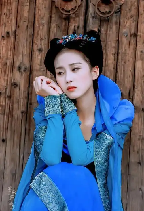 来自回族的7位女星,都是颜值天花板,哪个令你意外?