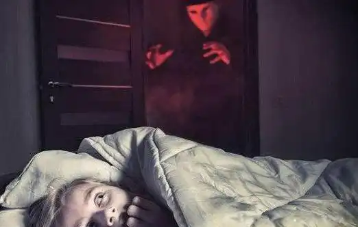 十二个真实的鬼故事短篇超吓人一个人千万别看