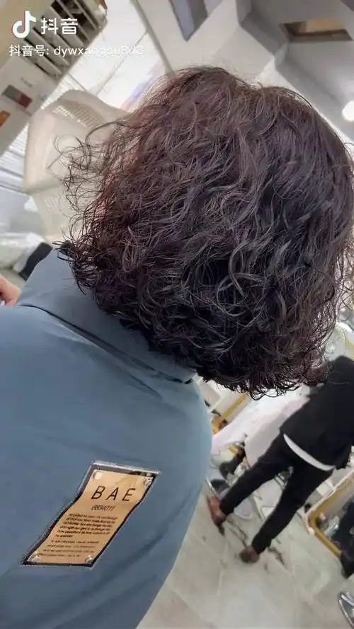 适合头发细软贴头皮的一款卷发烫发菏泽成武