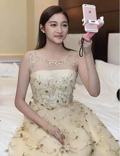 这才是关晓彤真正的生图啊!