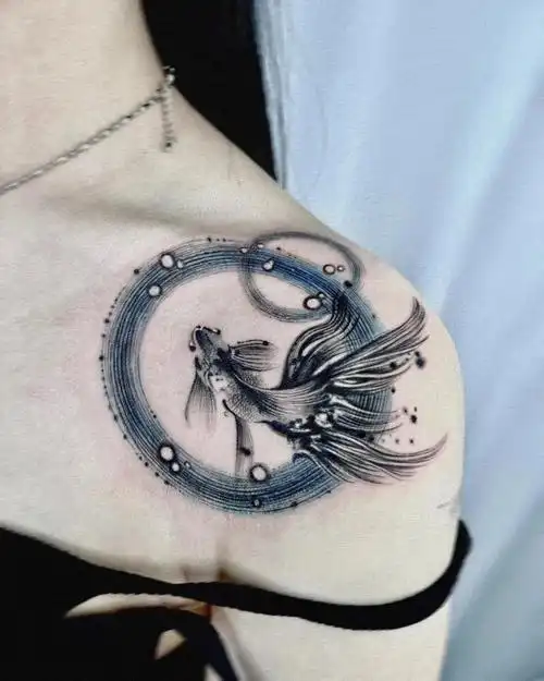 适合女生的水墨画纹身