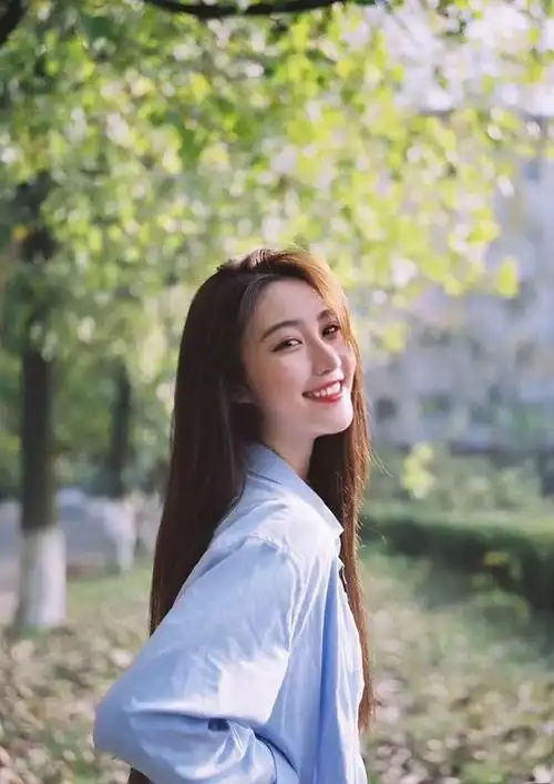 刘丁菡,为"爱"努力追梦的"川影校花"|演员|电影|美女_网易订阅