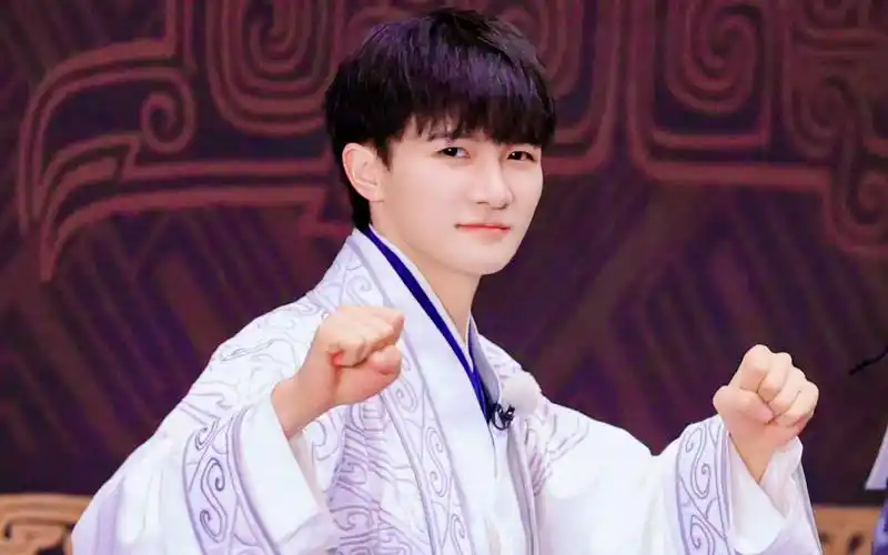 【周深】帅气好看照片日常