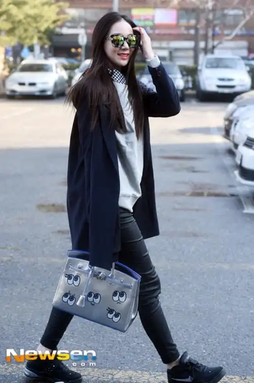 韩国明星时尚街拍 nine muses