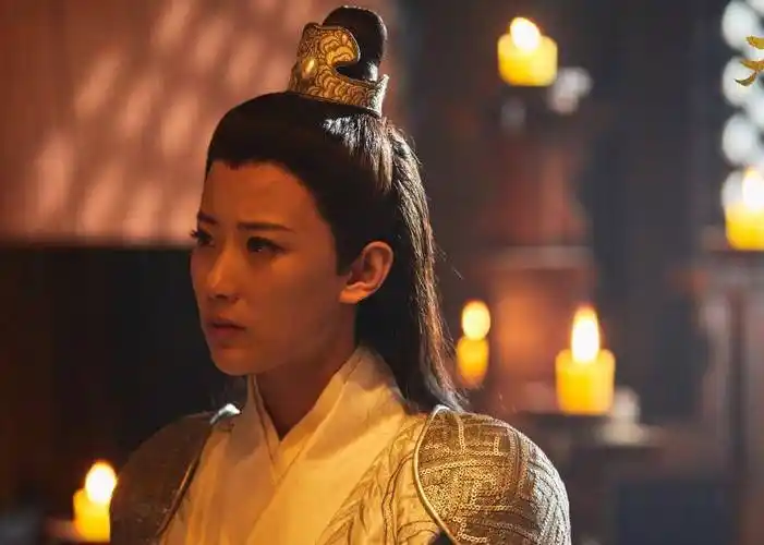 很多电影的女主人选,导演看好的一个新星,她是个有灵气的女孩_赵帅