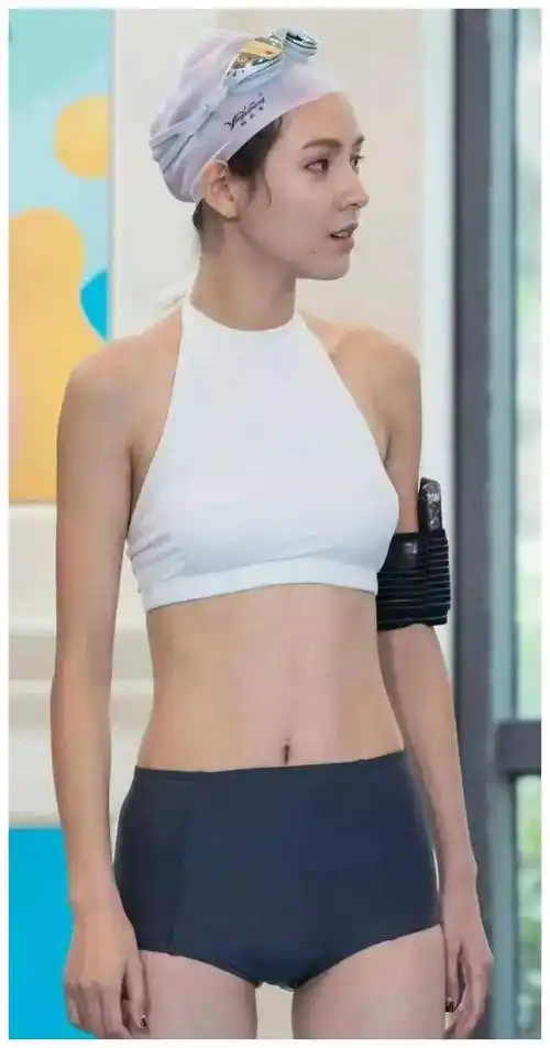 张予曦泳装大片:比基尼更显身材,细节有惊喜!_女性_社会_标准