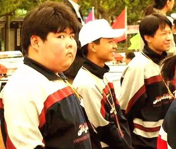 谁还敢说校服丑北京中小学新校服亮瞎了看看你母校上榜了吗