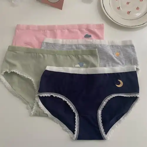 suntek夏季2020年新款韩版日系少女可爱刺绣中腰内裤女学生三角裤四条