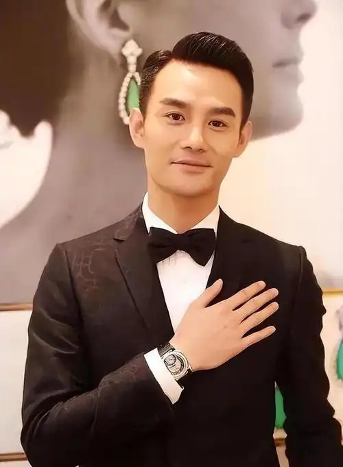 王凯父亲肺癌离世一个月他被查出肺部阴影火不火已不再重要