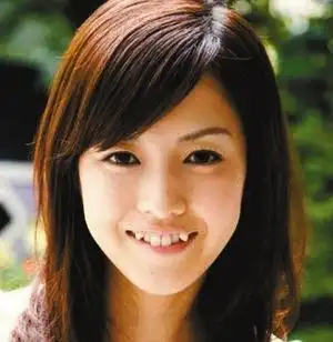 追问 如果牙齿是尖的但长得不凸出,是不是虎牙?