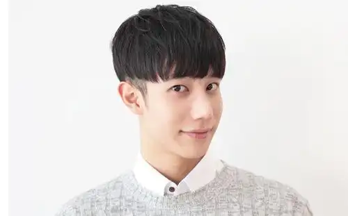 男士中发_微发型