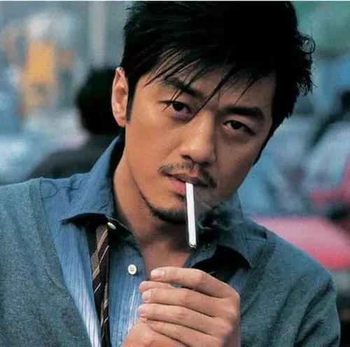 娶天后王菲,"秃顶"也步了窦唯后尘? 李亚鹏"青葱岁月"帅气不输"跑男"