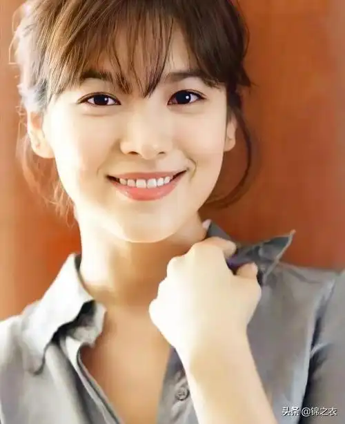 美丽迷人的宋慧乔年轻时美的知性优雅可爱不愧是韩流鼻祖