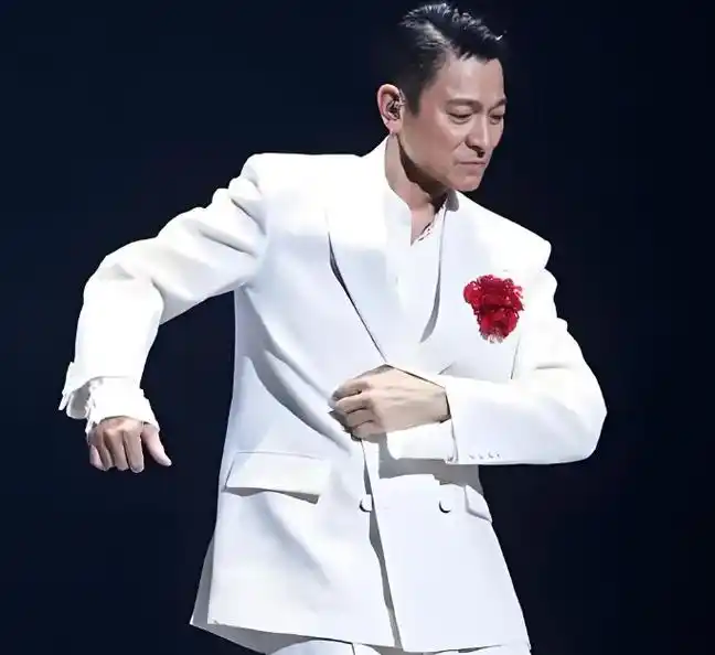 来抢舞娘的饭碗了,刘德华伴舞爆红,郭富城替媳妇拉活:下次可以找方媛