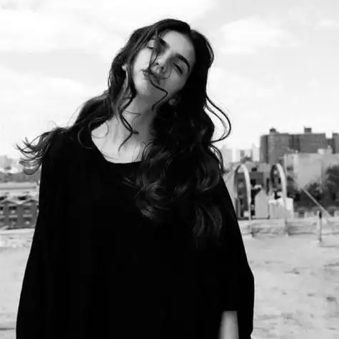 qq女生头像黑白霸气拽图片,一辈子都不想成熟起来的女人