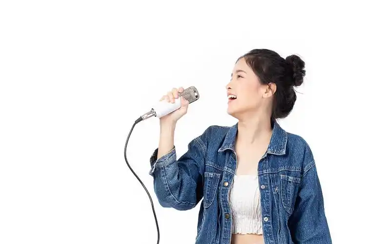 美女 唱歌图片_美女 唱歌高清图片素材库