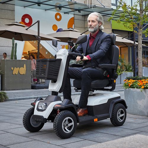 sdoma)斯途玛x7老人代步电动车四轮电动车家用接送孩子老年电瓶助力车