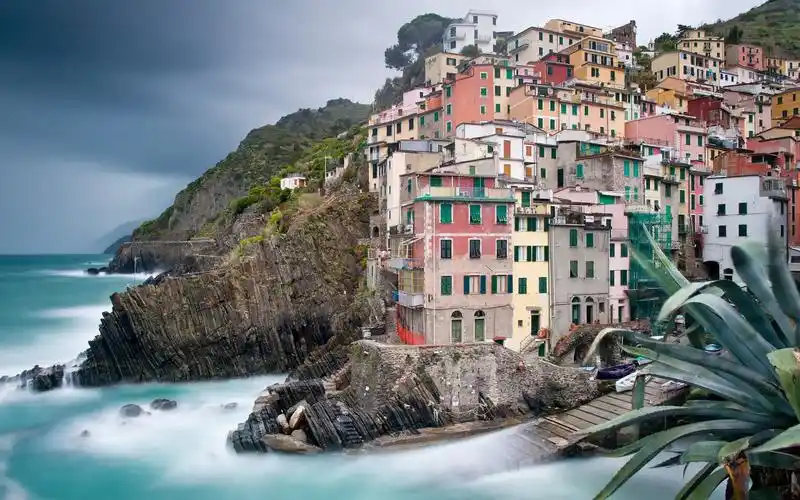 意大利风景五渔村高清电脑桌面壁纸