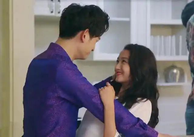 马可得知要与关晓彤拍吻戏,他的表情亮了