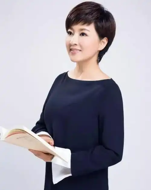 2018年春节联欢晚会主持阵容发布贵州分会场主持人是她春节联欢晚会我