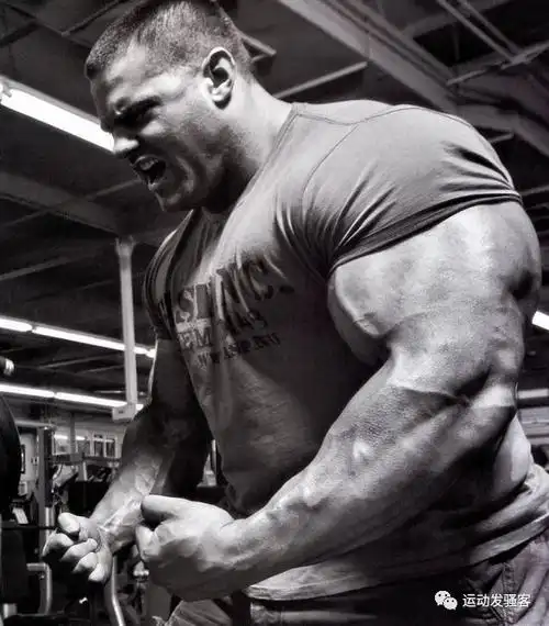 不堪回事的肌肉岁月,8张黑白健身照,把记忆拉回那个时代