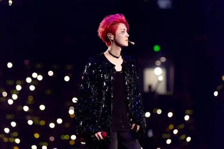 鹿晗2023演唱会上海站 火红舞台 尽享狂欢 - acfun弹幕视频网 - 认真