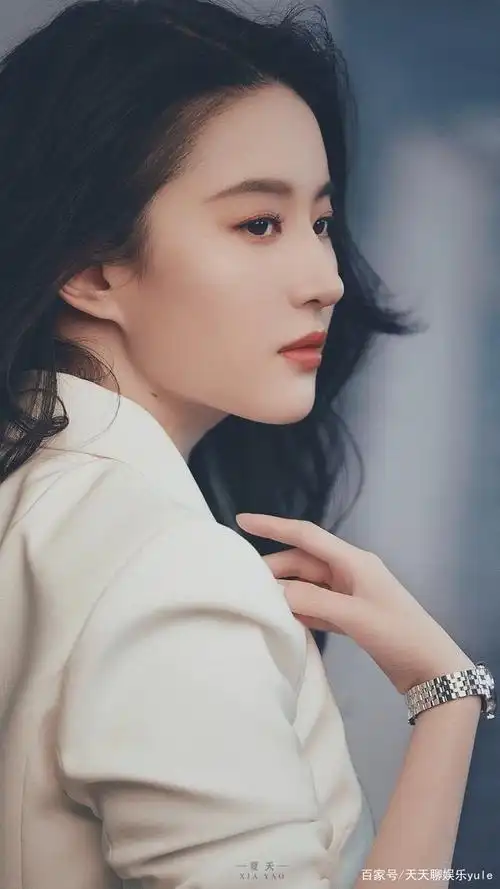 侧颜只服刘亦菲,完美的骨像,顶级侧颜.