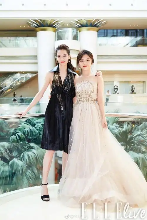 谭松韵官方身高162 吴倩166 钟楚曦身高168 谭松韵鞋子只能比钟高不能