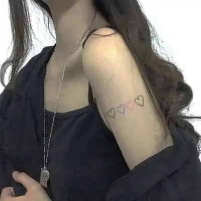 女生高冷骚气头像