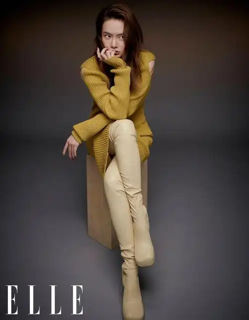 刚刚elle杂志曝光一组戚薇的全新写真大片