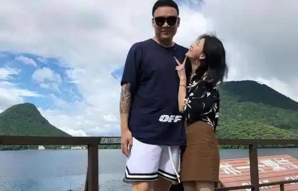 人生的改变虽说离不开她自己的努力,但更多是因为她找了一个好老公