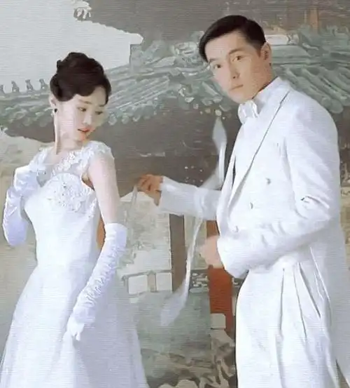 宋轶胡歌婚纱照被扒宋轶靠近后胡歌的反应过于真实