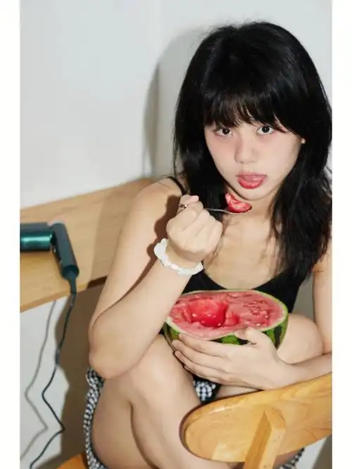 胡渣少女也要好好过夏天是热烈又自由的