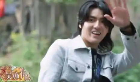 邢昭林一年掉秤120,大鹏2个月暴瘦30斤,男明星也难逃"内卷"