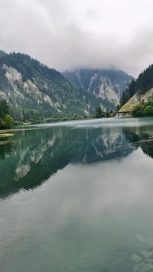 山青水秀好风光游山逛水看风景 ,旅游让生活更美 ! - 抖音