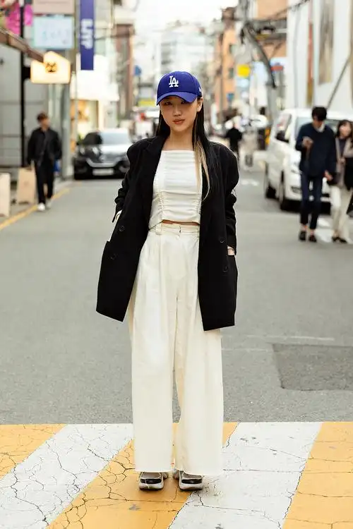 2019年4月春天首尔女装街头风格 #首尔街拍精选