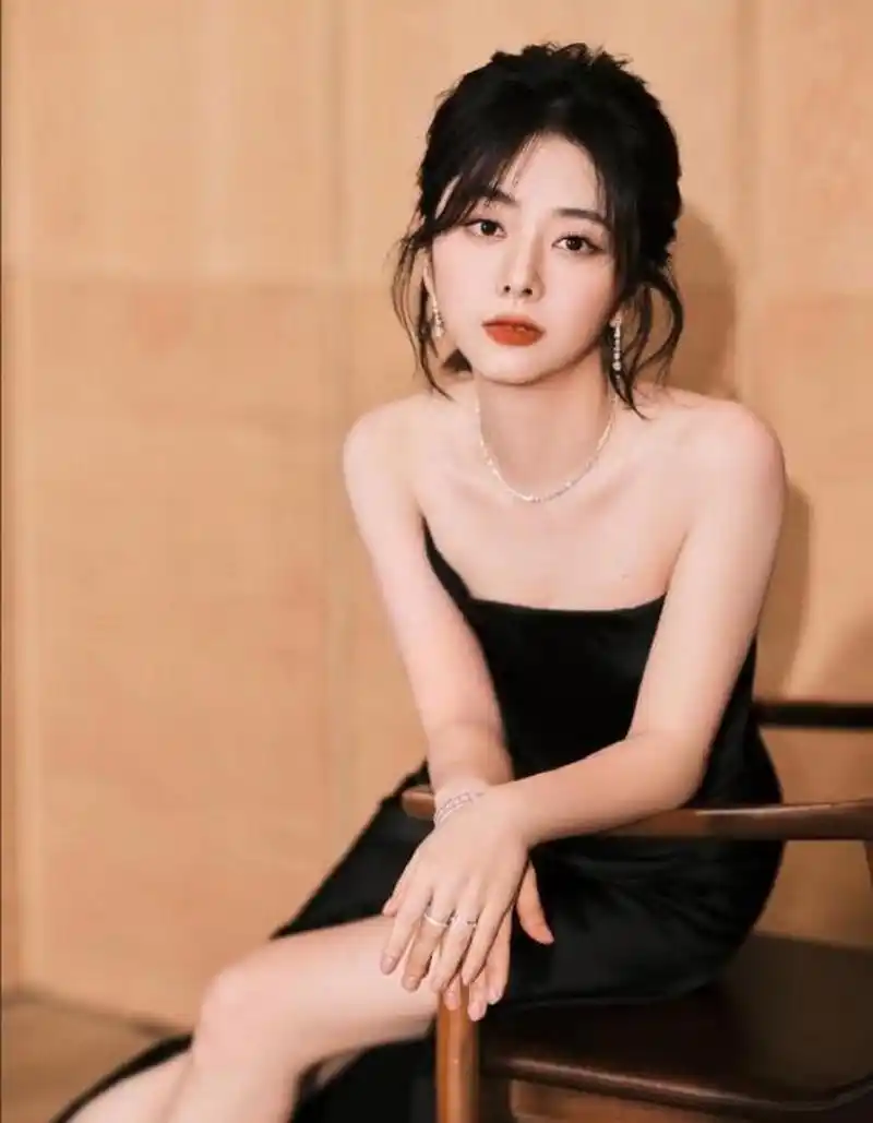 "谭松韵:否认整容,坚持真我",你觉得她整容了吗? 67