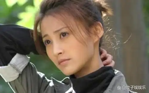 把张歆艺和秦岚放一起对比科技脸和自然老去差距一目了然