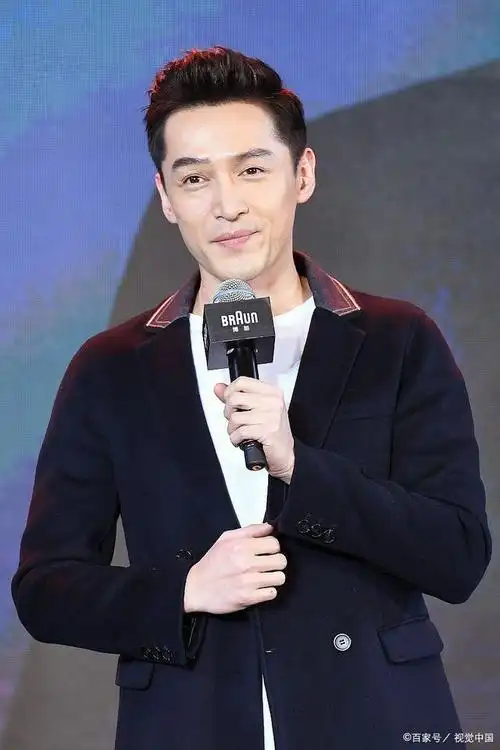 胡歌官宣已婚生女后,网友:压力给到彭于晏