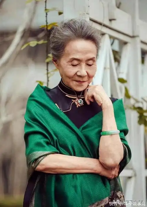 80多岁才得"影后"的三位女演员,有两位已经去世,一位84岁封后