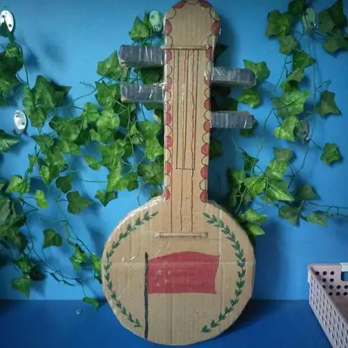 甘谷县新兴镇蔡家寺幼儿园中班"民族风乐器"亲子手工作品展示活动