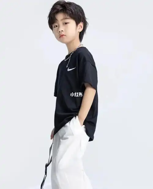 简简单单酷酷的帅哥儿童照摄影照主题拍摄