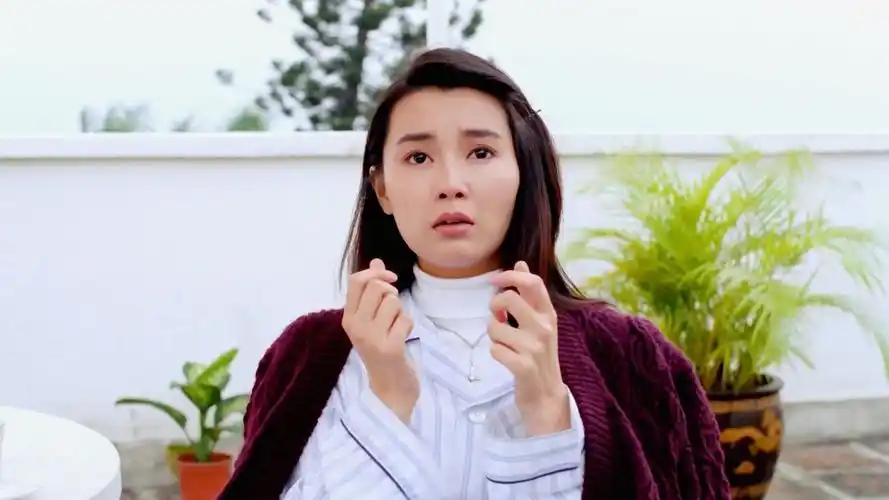 这首经典歌曲《漫步人生路》,配上年轻时候的张曼玉,勾起回忆