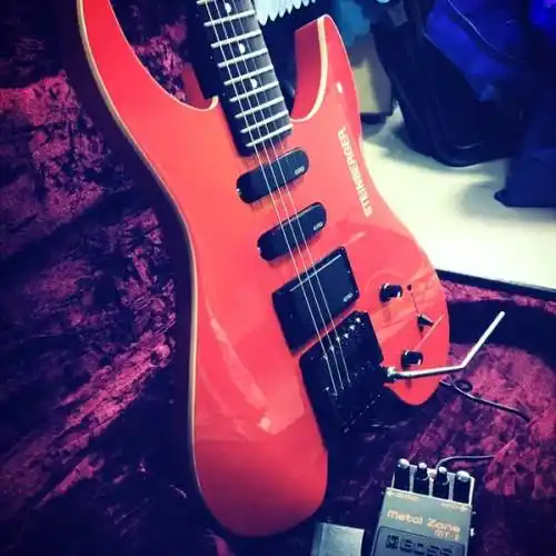 steinberger斯坦伯格黄贯中无头琴电吉他