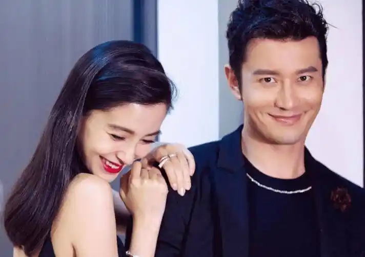 黄晓明杨颖罕见同框,看见夫妻俩在一起的气氛后,感情好坏很明显_baby