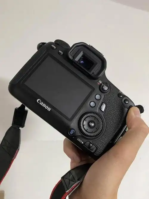 佳能6d综合测评影像质量对焦性能低光性能等各方面的评测